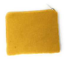 Load image into Gallery viewer, Be kind beaded Coin Purse Pouch, Beaded Coin Purse, bee kind beaded Purse, be kind Beaded Purse, Summer Coin Purse, Boho bags, Wallets for her, boho gifts, boho pouch, boho accessories, best friend gifts, tween girl gifts, miscellaneous gifts, best seller, best selling items, bachelorette gifts, birthday gifts, preppy beaded wallet, party favors, bachelorette bag, money pouch, wallets for girls, bohemian wallet, batch gifts, mother’s day gift, handmade gifts, birthday for her, bee lovers bag