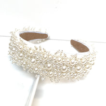 Load image into Gallery viewer, Bridal headband, Pearl wedding headband, Pearl Headpiece for bride, pearl headband for women, summer wedding hair accessories, bride gift, wedding headband, headpiece for bride, headband for bride, bridal gift, trendy headband, wedding hair piece, headbands for women, head band for bride, hair accessories, head band, hair bands for women, bridal white headband, bride beige headband, beige bride headband, bridal accessories, bridal gift for bride, bridal wedding gift, white pearl hairband, bride headband