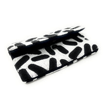 Load image into Gallery viewer, Double Sided White Black Beaded Clutch Purse