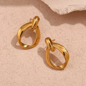 Hollow Twisted 18k Stud Earrings