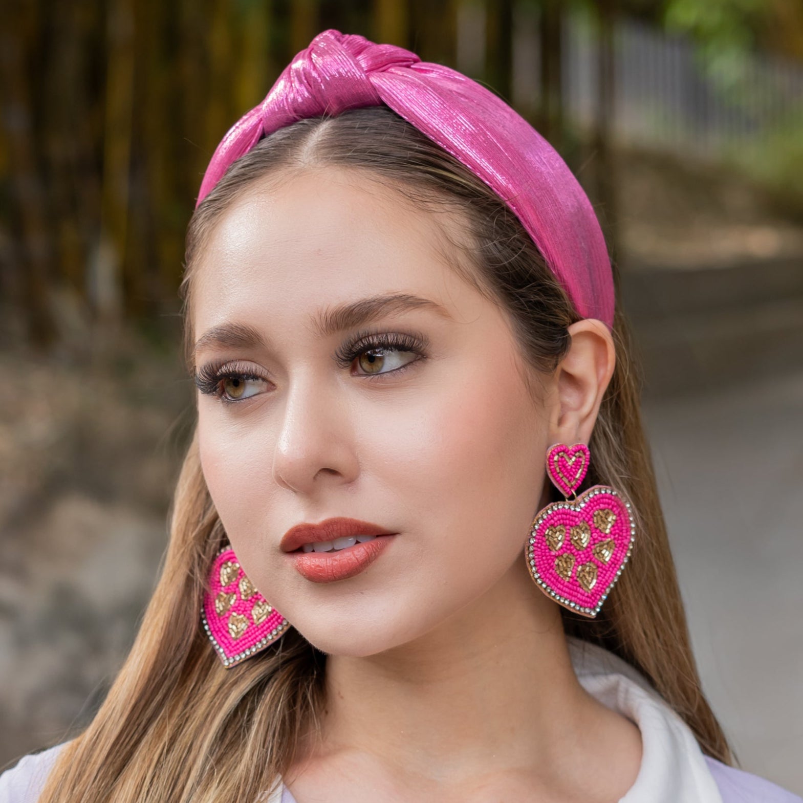 イヤリング Wilhelmina Garcia Gold Daisy Stud Earrings - Pink Gold Daisy Earring – Wilhelmina Garcia