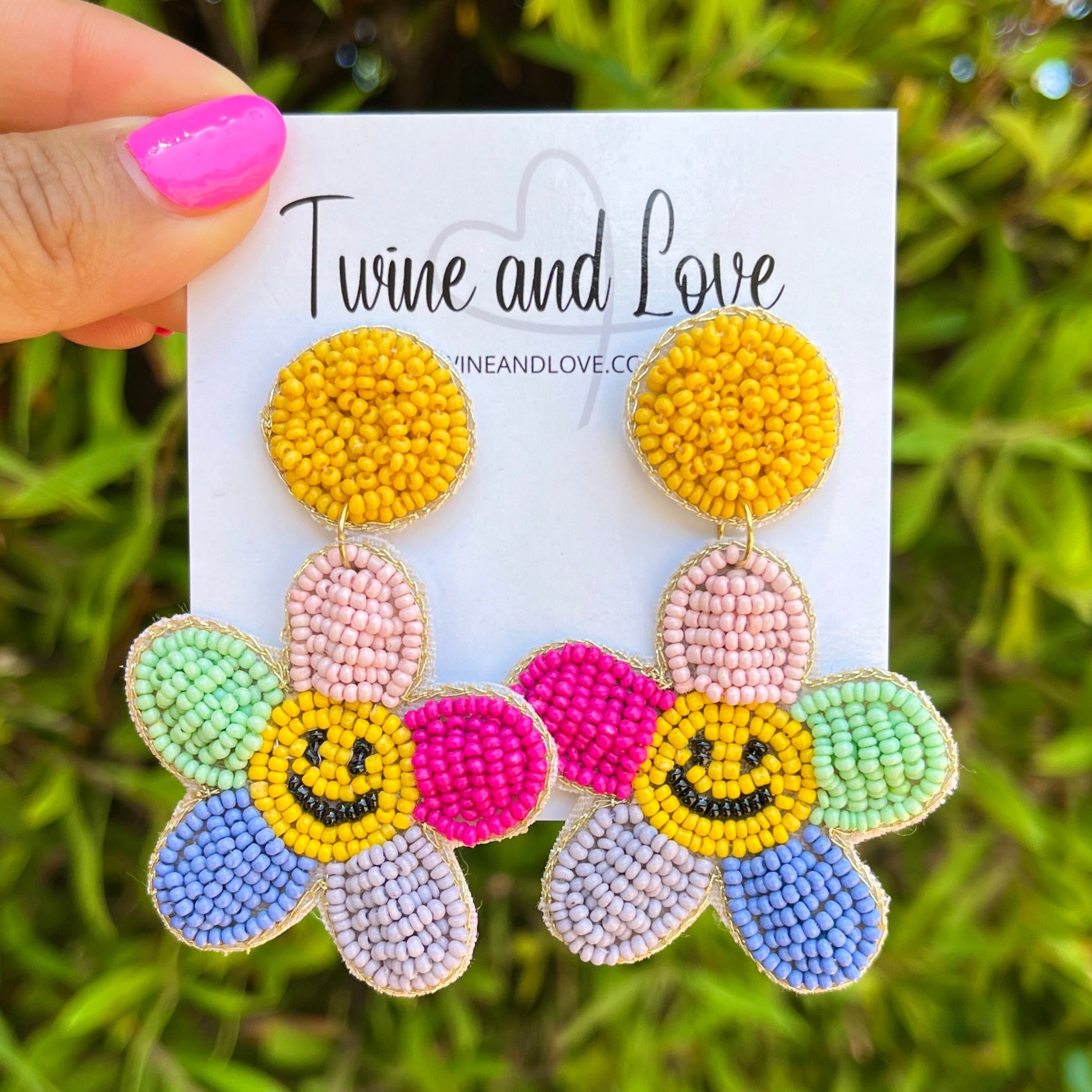 大特価!! Multicolor Earrings, Love and Twine Flower Custom Handmade イヤリング・ノンホールピアス