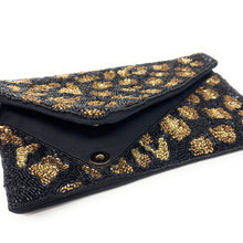 Load image into Gallery viewer, Chic leopard pattern clutch purse perfect for evening outings