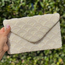 Load image into Gallery viewer, Bride clutch purse, pearly clutch purse, seed beaded clutch purse, bridal purse clutch, ivory beaded wedding clutch, bride gifts, bridal gifts, engagement gifts, bridal shower gifts, bridesmaid gifts, bride to be gift, bride gift, wedding gift, bridal gift, bridal purse clutch, wedding bag, wedding purse for bride, bride bag, wedding bridal clutch, wedding white bag, gifts for the bride, best engagement gift, best bridesmaid gift, Ivory clutch purse, ivory beaded clutch purse, cream color beaded clutch 
