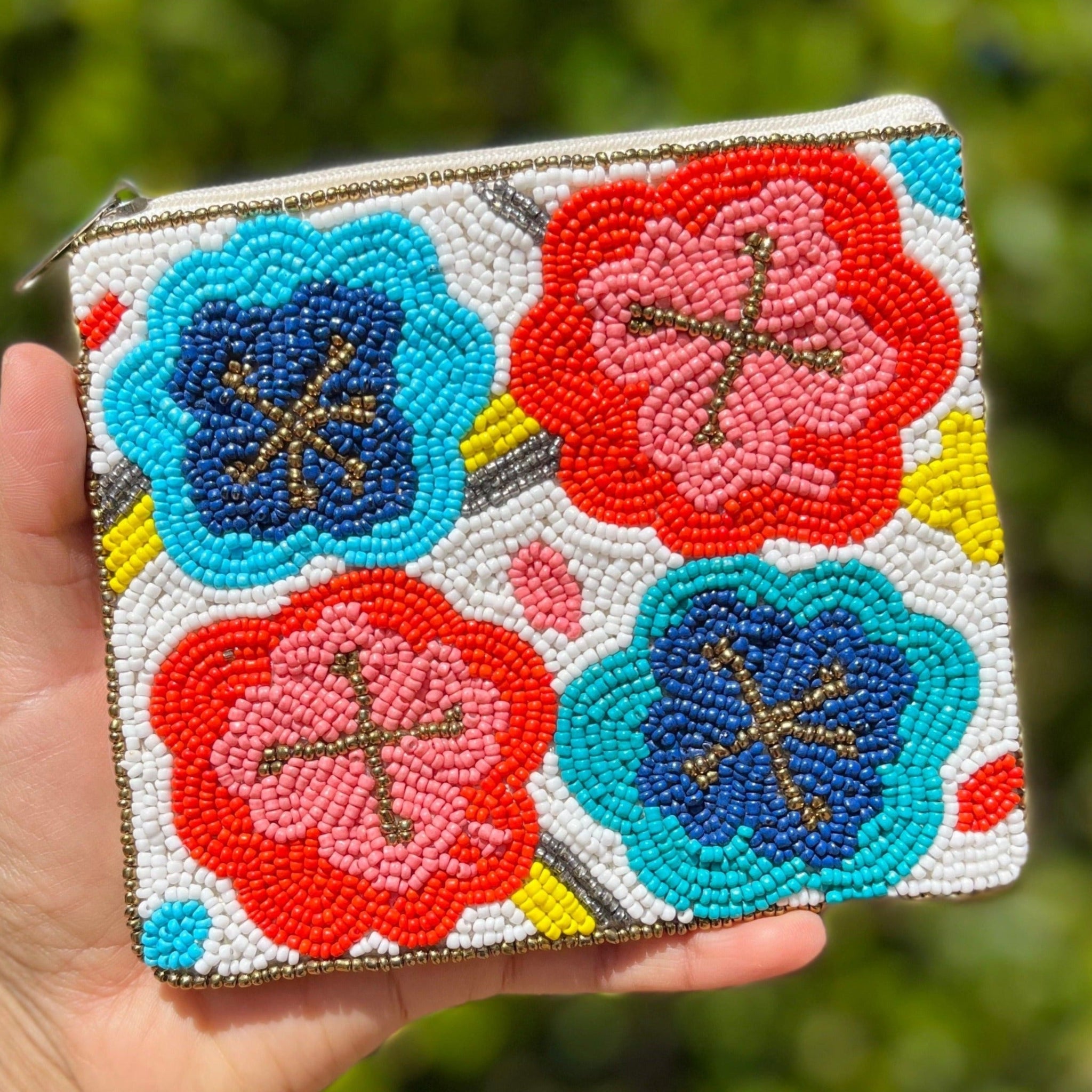 Beautiful Vintage coin purse one of a kind Hand Beaded flowers This piece has just a perfect amount of sparkle for buy your own collection /gift