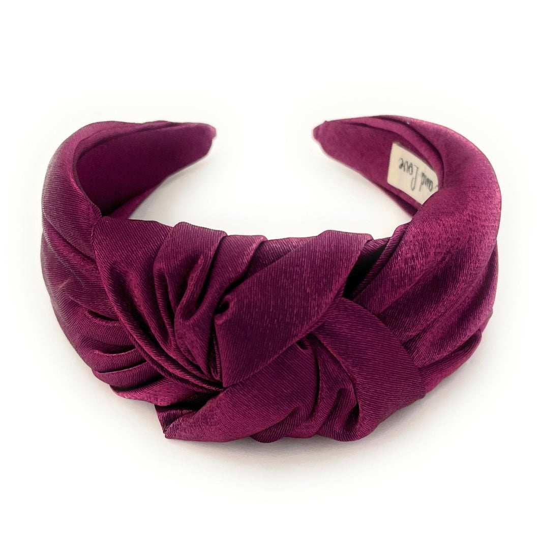 Wide Knotted headband, headbands for women, stylish headbands, headband style, top knot headband, wide knot headband, wide headband, wide knot hair band, trendy headbands, top knotted headband, knotted headband, wide headband for women, hairband for women, autumn fashion headbands, fall knot headband, autumn knot headband, wide knot headbands for women, Solid knot headbands, solid wide knot headband, solid knot headband, Best seller, Best selling headbands, Nude knot headband, neutral knot headbands
