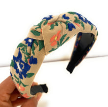 Load image into Gallery viewer, Zulma Embroidered Knot Headband