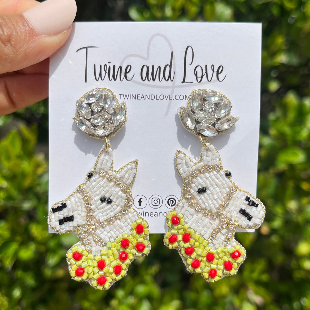 horse Beaded Earrings, beaded horse Earrings, horse Earrings, derby Beaded Earrings, derby earrings, derby lover bead earrings, derby horse beaded earrings, white horse earrings, Beaded earrings, white horseshoe bead earrings, horse seed bead earrings, derby accessories, spring summer earrings, gifts for mom, Horseshoe earrings, best friend gifts, birthday gifts, Derby horse earrings, flower beaded earrings, horse derby earrings accessory, white horse earrings, white beaded earrings 